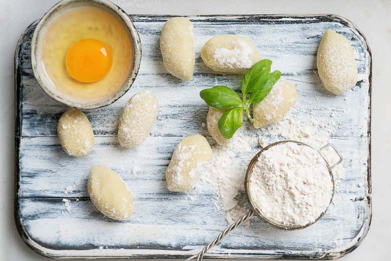 Ingredientes para la elaboración de ñoquis caseros